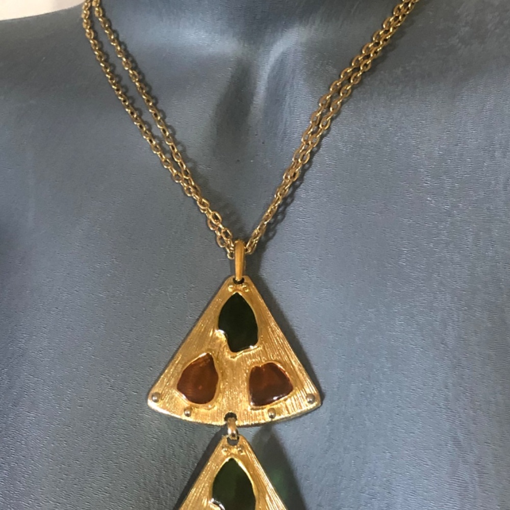 TRIFARI GOLD TONE GLASS CHAIN NECKLACE $650 - Picture 8 of 13